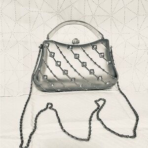 Silver metal(stainless steel?) smalll purse,hard, rhinestones, bling, nite life